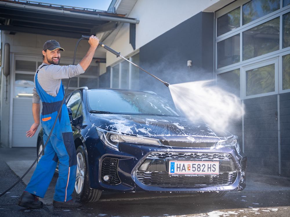 Fahrzeug&shy;reinigung